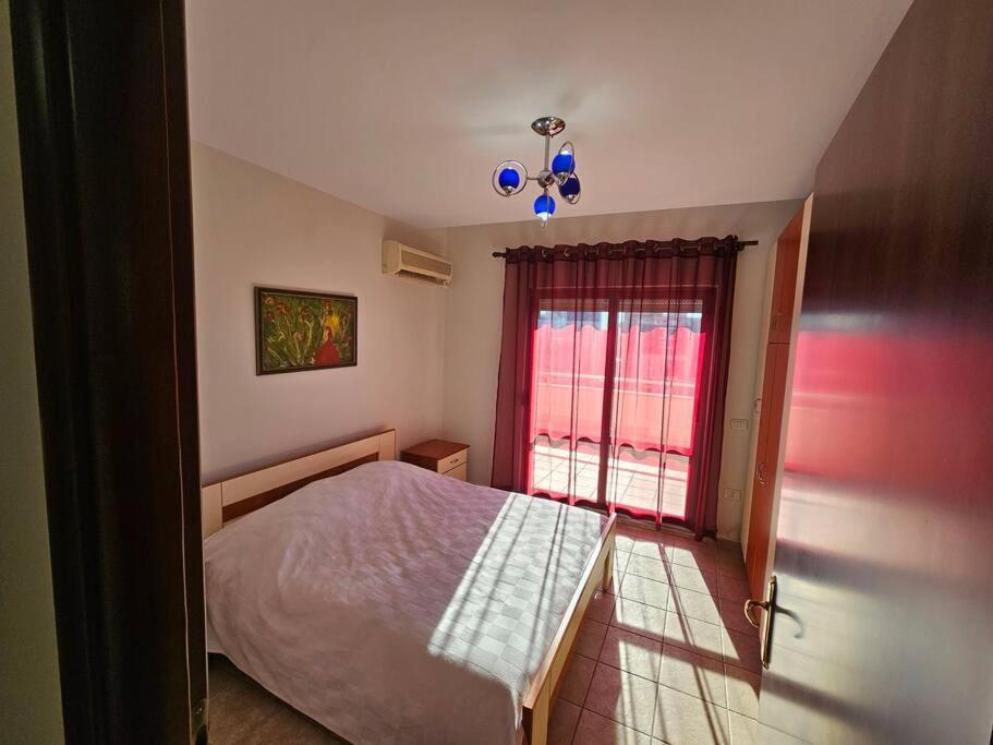 Central Apartment Tiranë Luaran gambar
