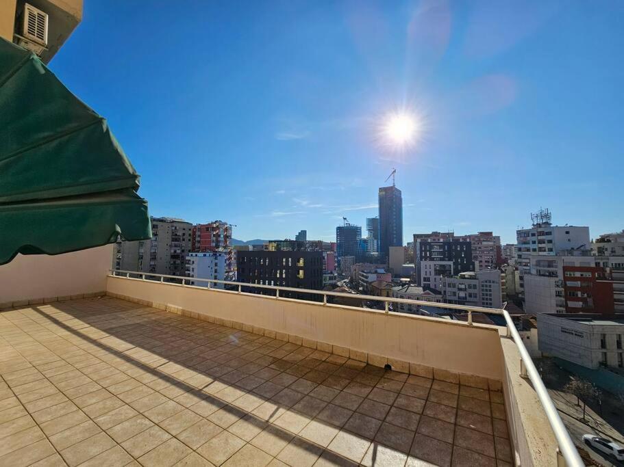 Central Apartment Tiranë Luaran gambar